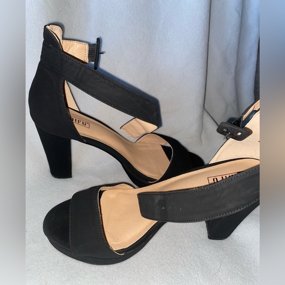 Black Platform Chunky Heels - Picture 3 of 14